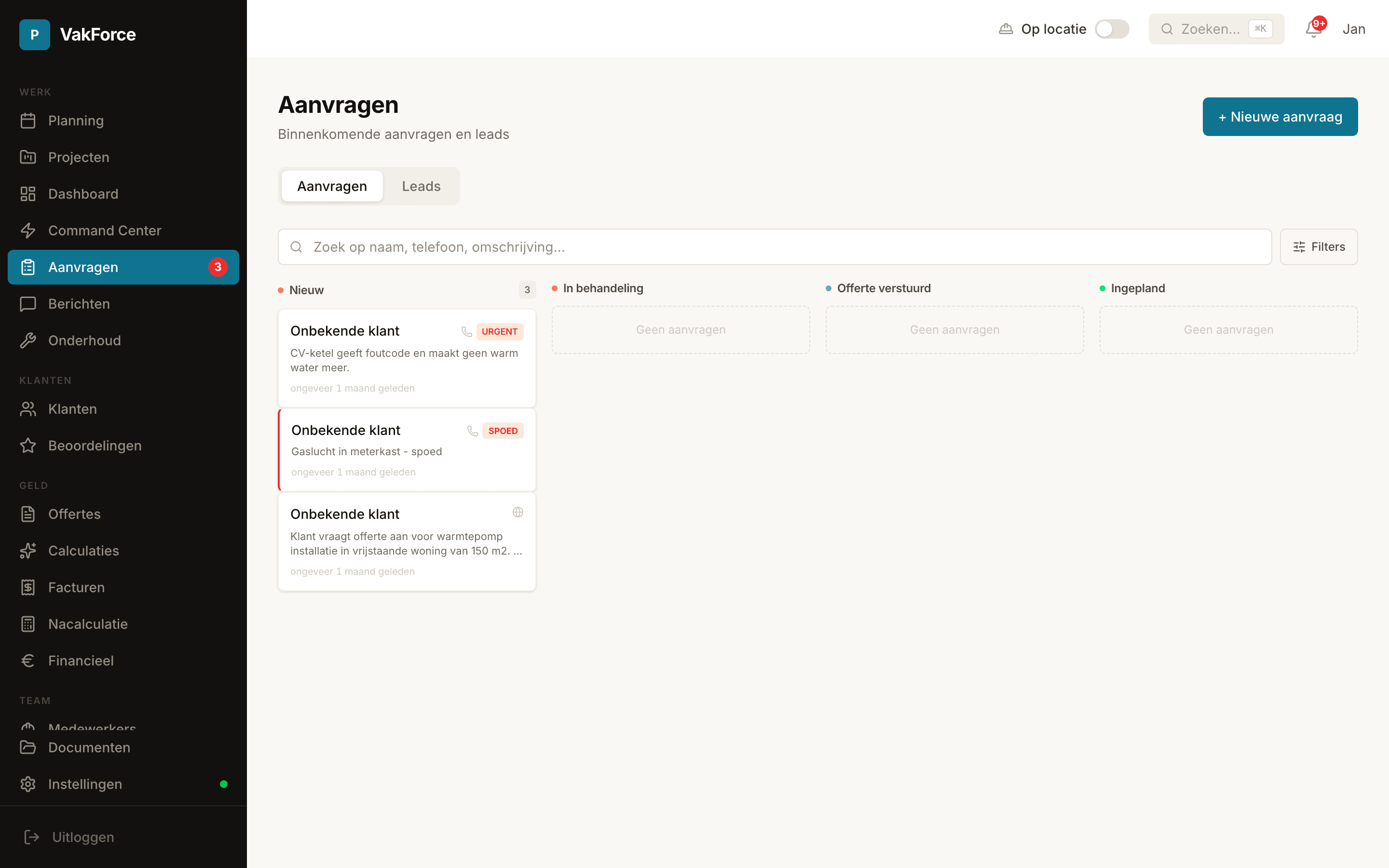 De aanvragen-inbox in VakForce met drie nieuwe aanvragen, waarvan één spoedmelding over gaslucht